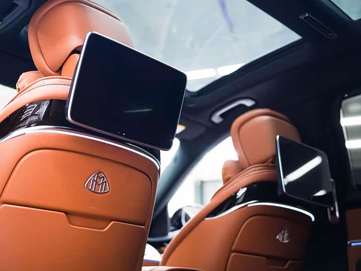 Фото 8 - Mercedes-Benz Maybach S-Class