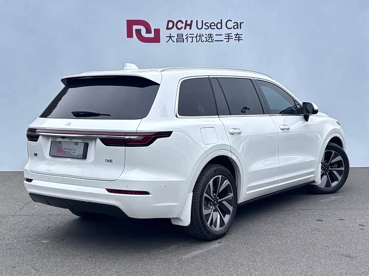 Фото 4 - LiXiang One