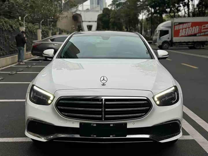 Фото 3 - Mercedes-Benz E-Class Hybrid