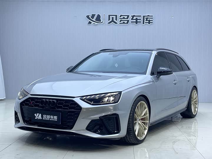 Фото 1 - Audi S4