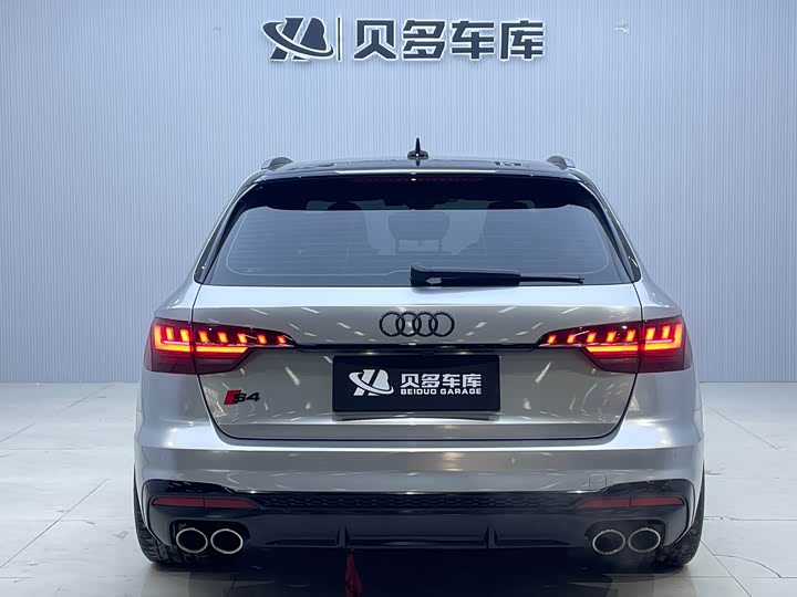 Фото 4 - Audi S4