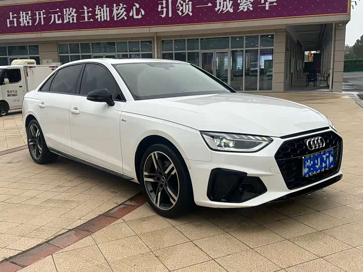 Фото 3 - Audi A4L