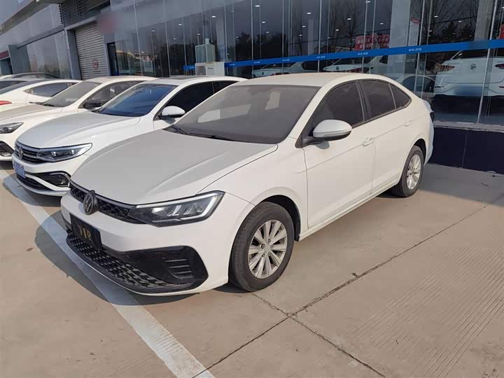 Фото 1 - Volkswagen Lavida