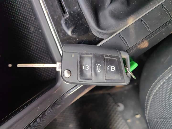 Фото 9 - Volkswagen Lavida