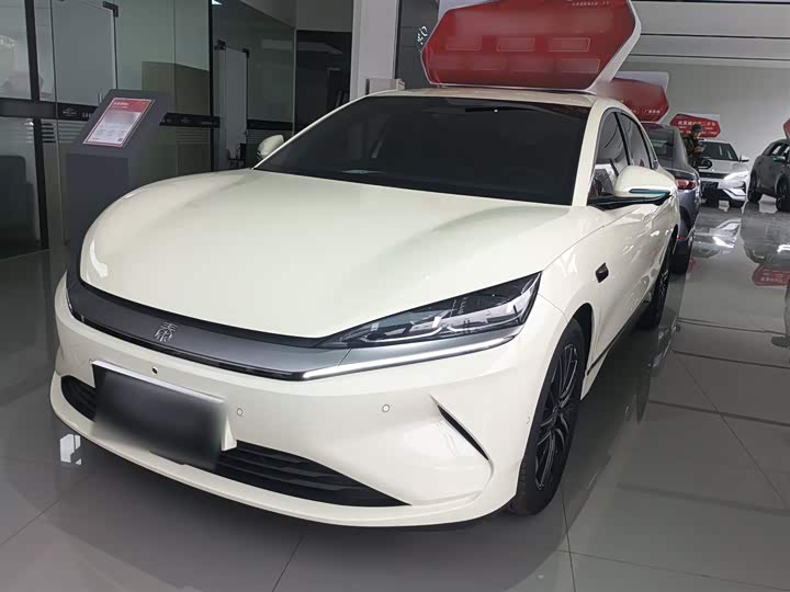 Фото 1 - BYD Qin L