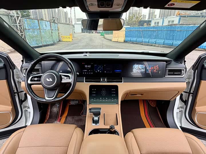 Фото 4 - LiXiang One