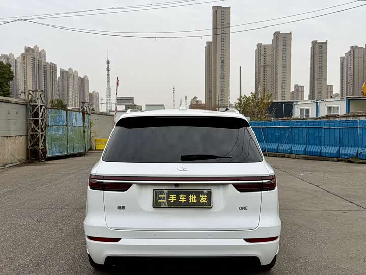 Фото 8 - LiXiang One