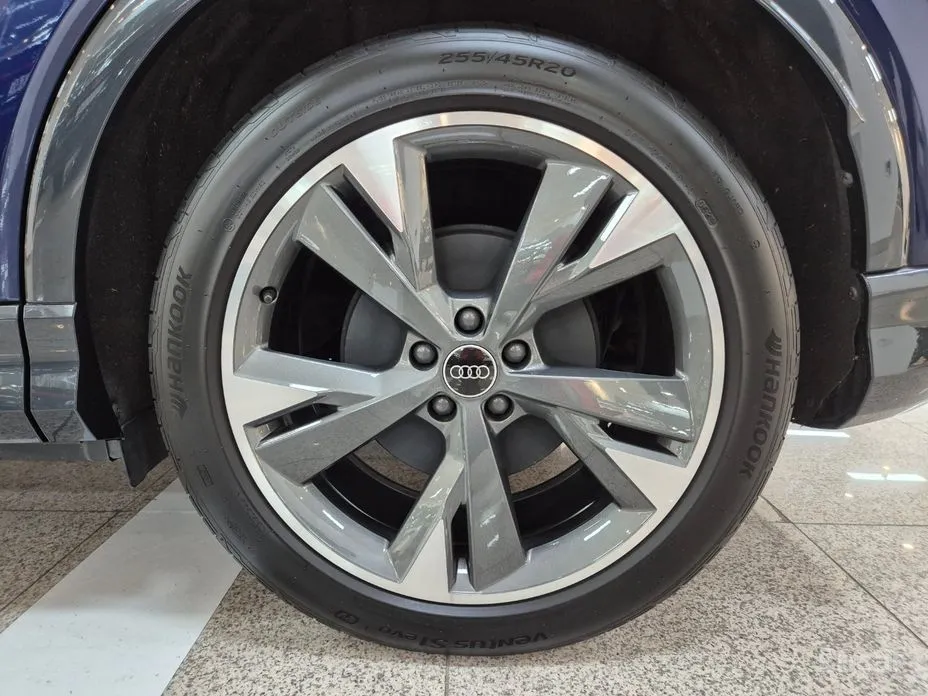 Фото 5 - Audi Q4 e-tron