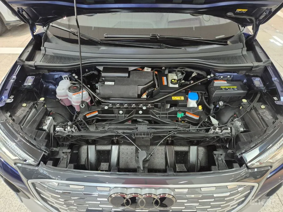 Фото 6 - Audi Q4 e-tron