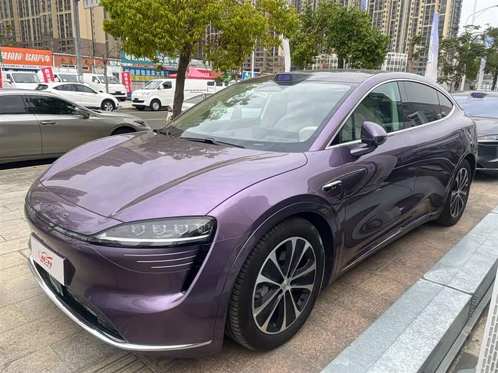 Фото 1 - Luxeed R7