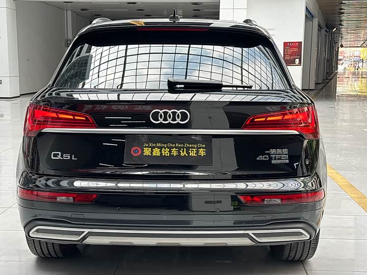 Фото 5 - Audi Q5L