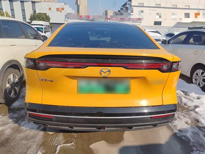 Фото 6 - Mazda EZ-6