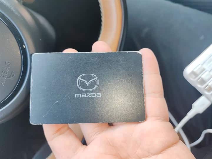 Фото 9 - Mazda EZ-6