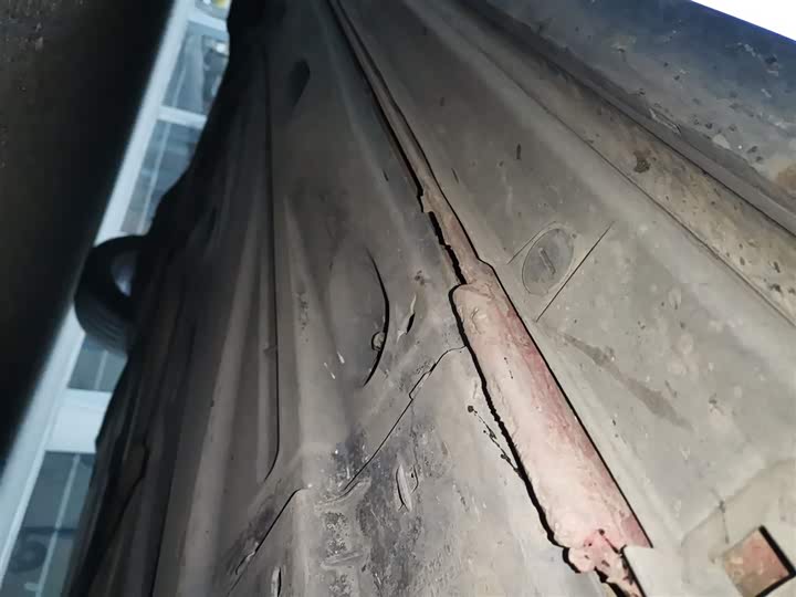 Фото 2 - Audi Q2L