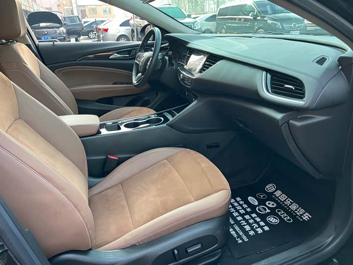 Фото 9 - Buick Regal