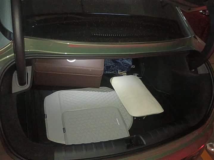 Фото 4 - Zeekr 007