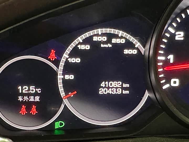 Фото 7 - Porsche Panamera