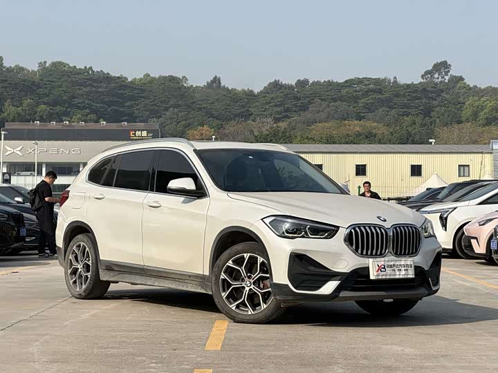 Фото 3 - BMW X1