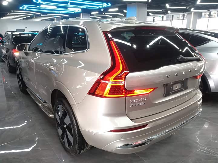 Фото 5 - Volvo XC60 Hybrid