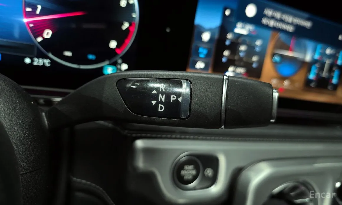 Фото 9 - Mercedes-Benz G-Class