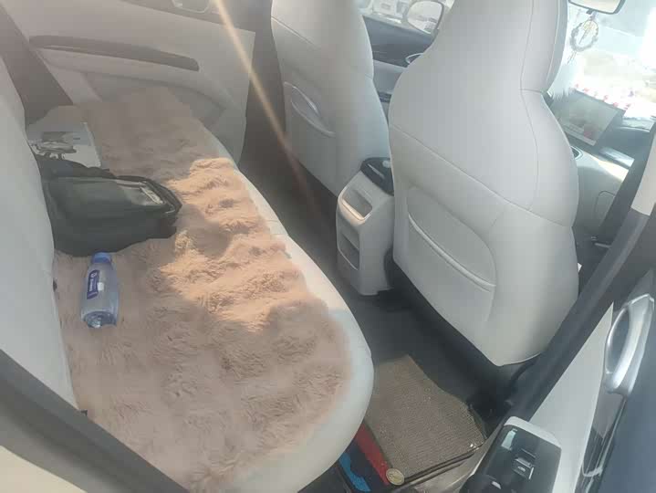 Фото 3 - Geely Galaxy Geome