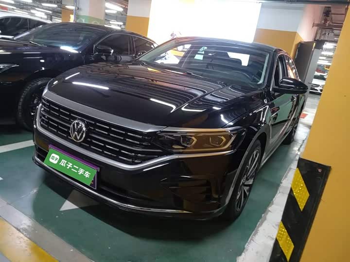 Фото 1 - Volkswagen Passat