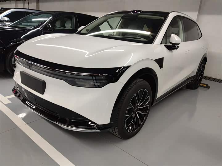 Фото 2 - Zeekr 7X