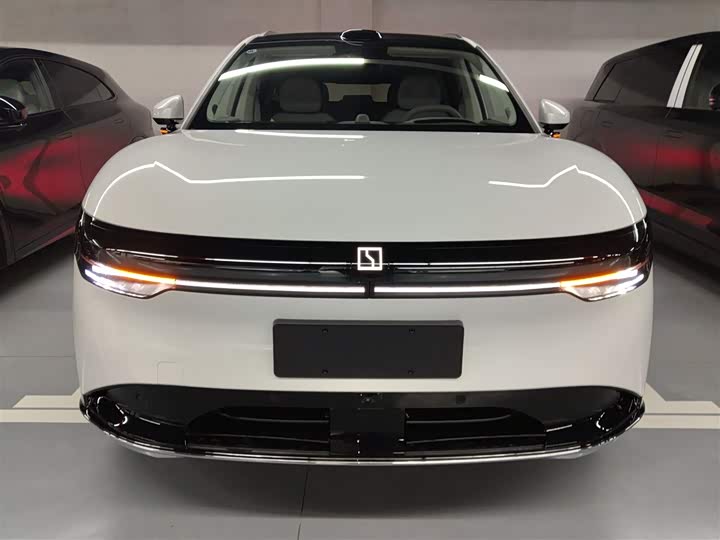 Фото 3 - Zeekr 7X