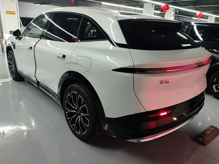 Фото 5 - Zeekr 7X