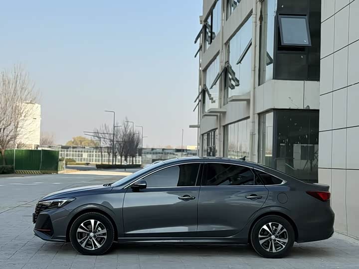 Фото 7 - Changan Eado Plus