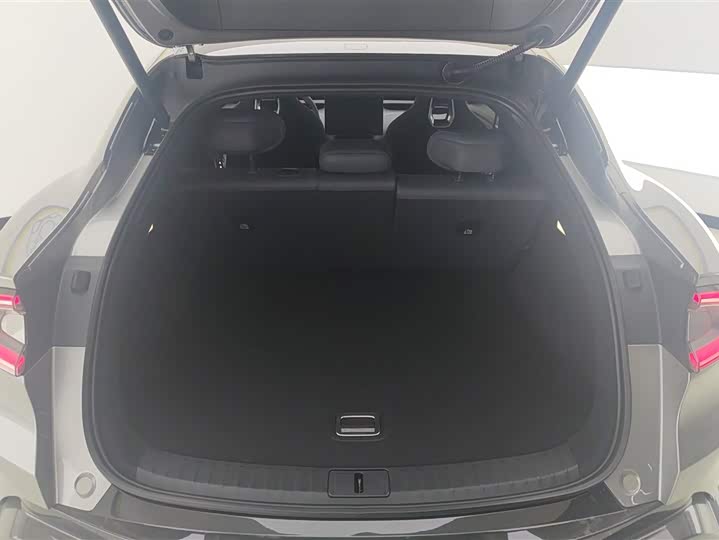 Фото 4 - Xiaomi YU7