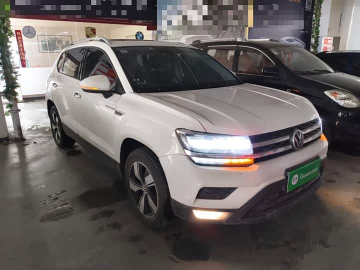 Фото 4 - Volkswagen Tharu