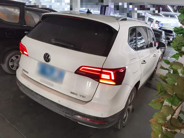 Фото 7 - Volkswagen Tharu