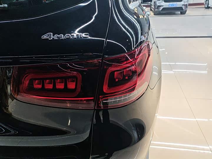 Фото 8 - Mercedes-Benz GLC-Class