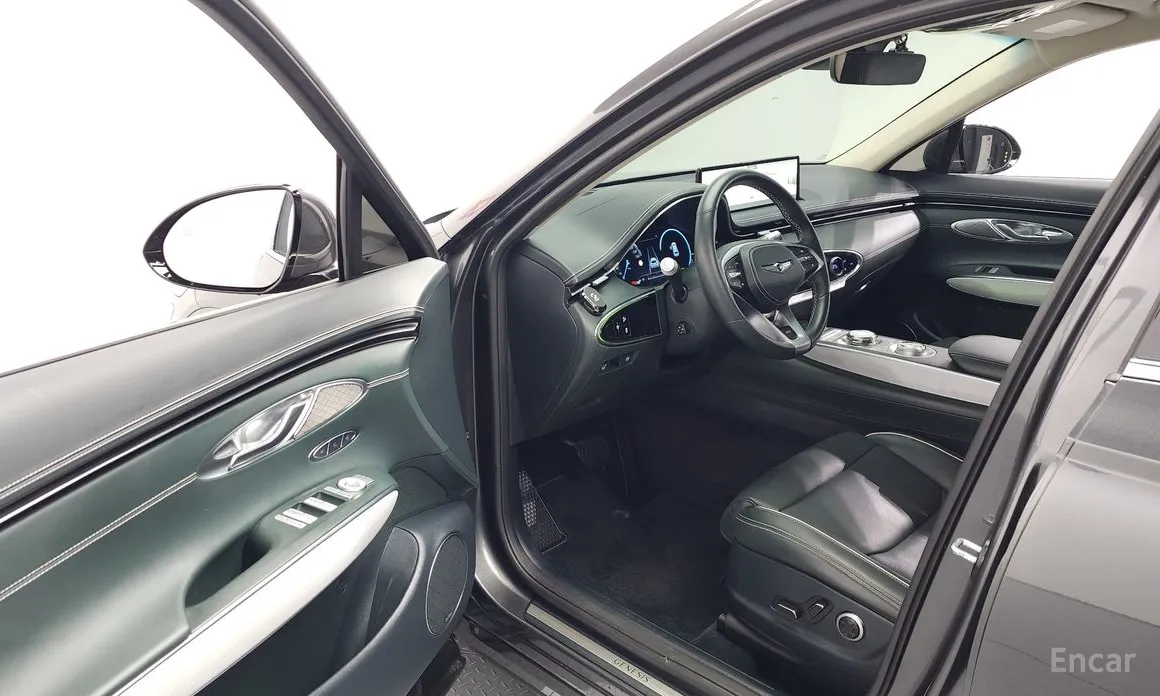 Фото 10 - Genesis GV70