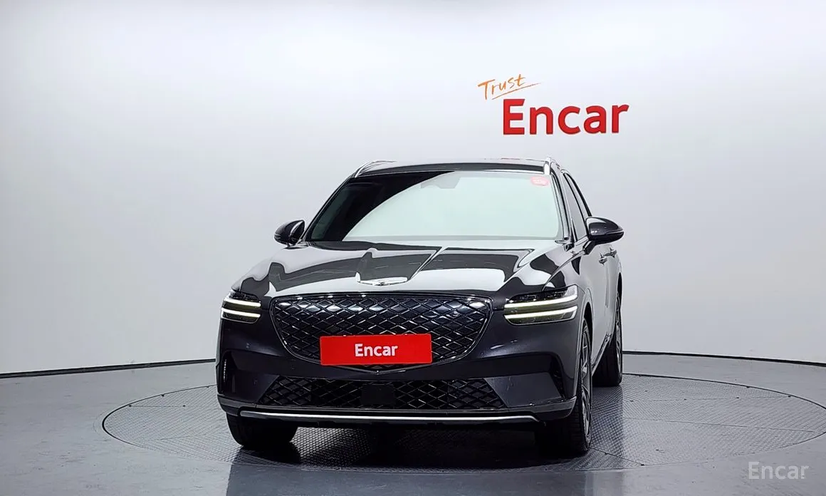 Фото 3 - Genesis GV70