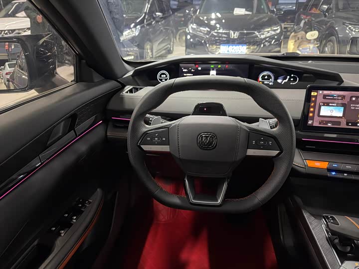 Фото 9 - Changan UNI-V