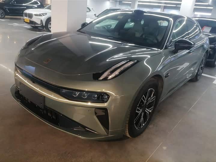 Фото 1 - Zeekr 001