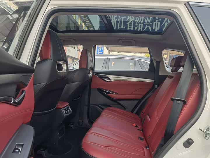 Фото 9 - Changan CS75 Plus