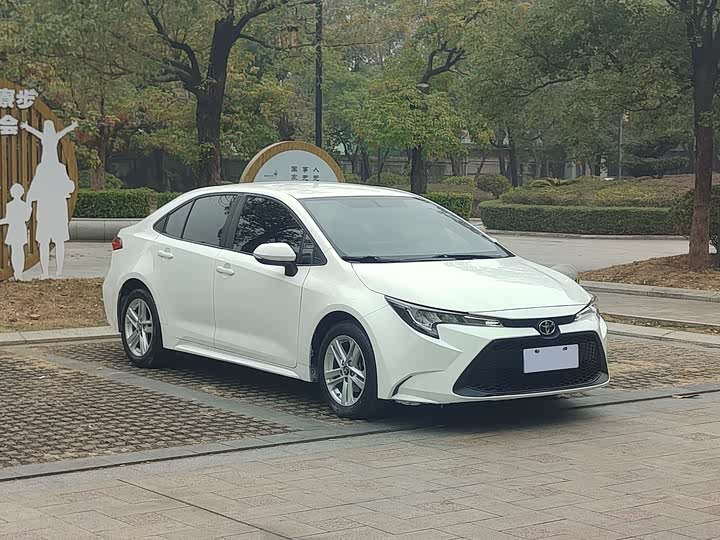 Фото 3 - Toyota Levin