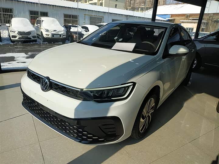 Фото 2 - Volkswagen Lavida