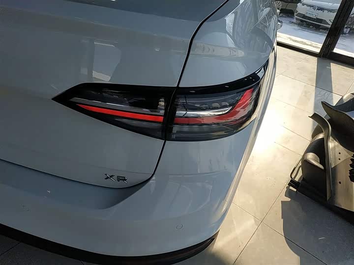 Фото 8 - Volkswagen Lavida