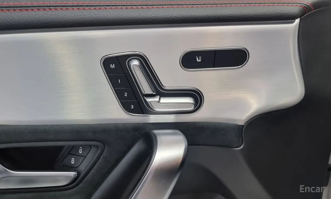 Фото 14 - Mercedes-Benz CLA-Class