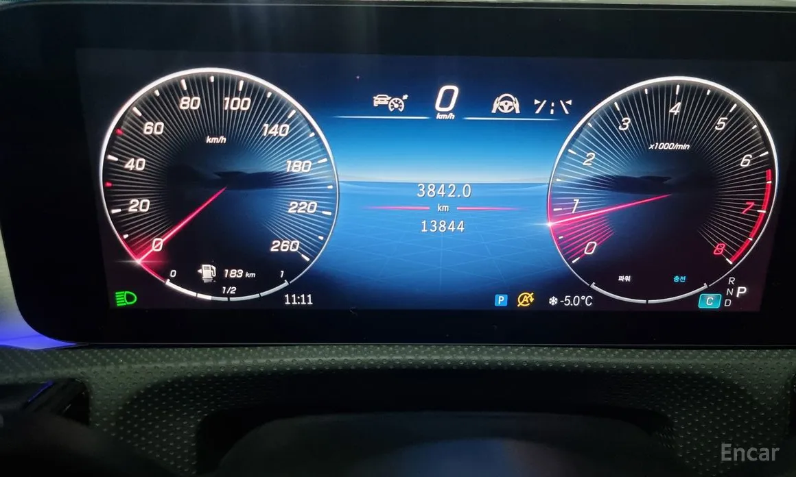 Фото 8 - Mercedes-Benz CLA-Class