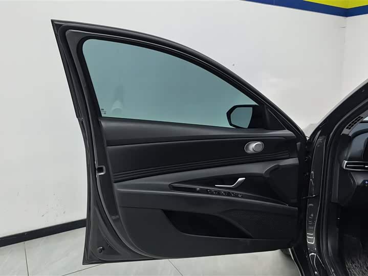 Фото 7 - Hyundai Elantra N line