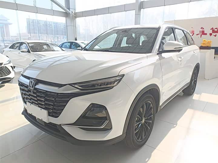 Фото 2 - Changan CS75