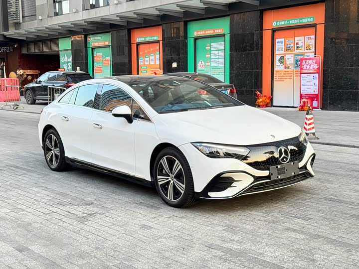 Фото 3 - Mercedes-Benz EQE