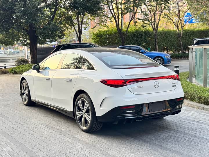 Фото 4 - Mercedes-Benz EQE