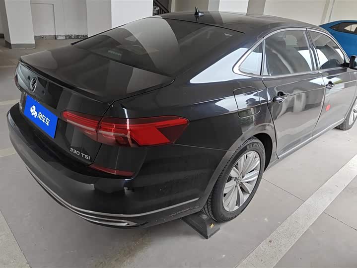 Фото 3 - Volkswagen Passat