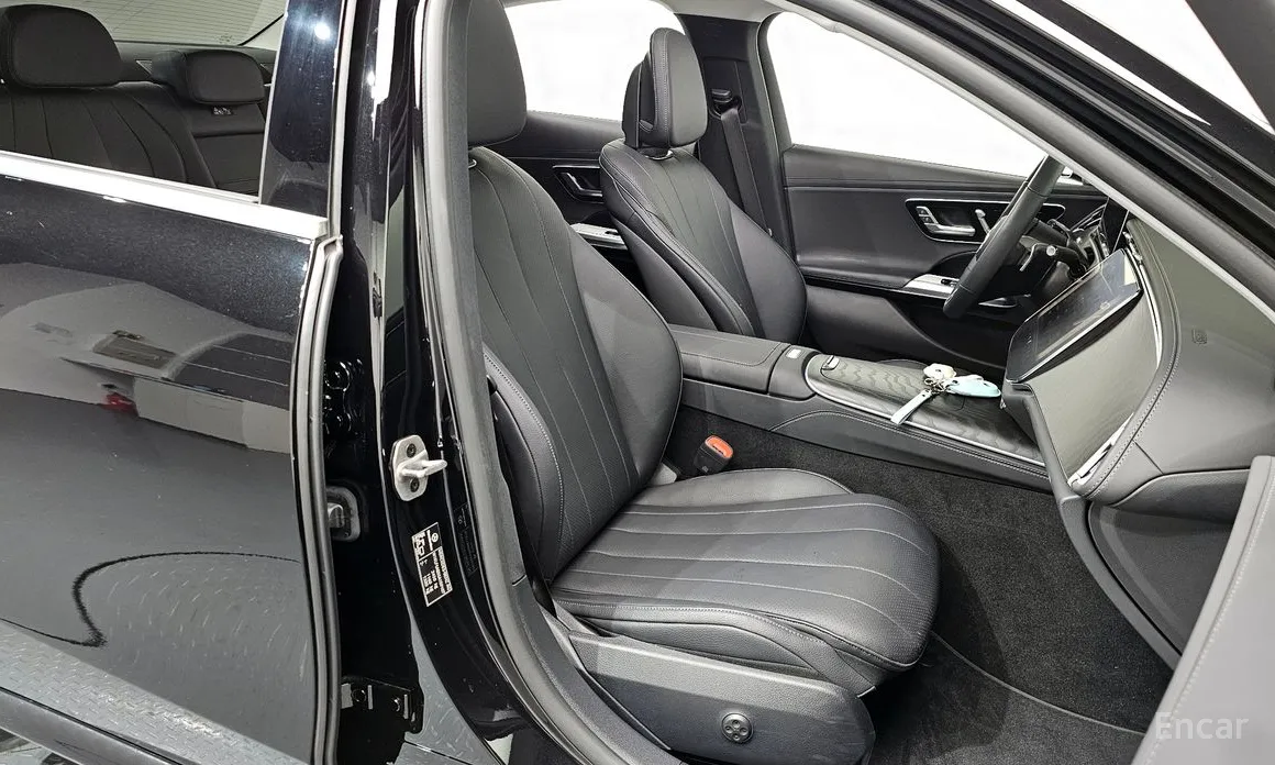 Фото 10 - Mercedes-Benz E-Class